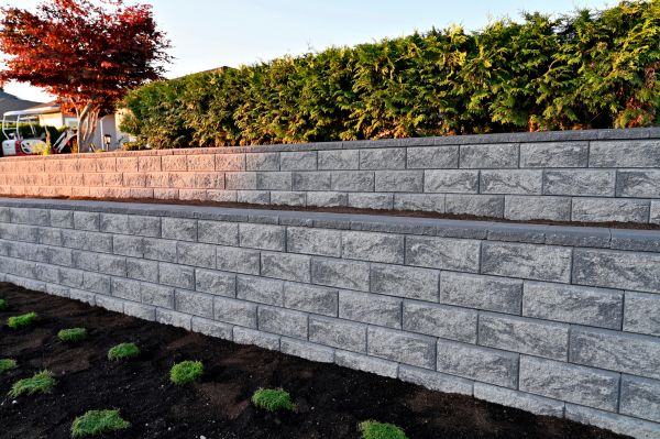 Cost of Concrete Retaining Wall Installation in Sioux Falls