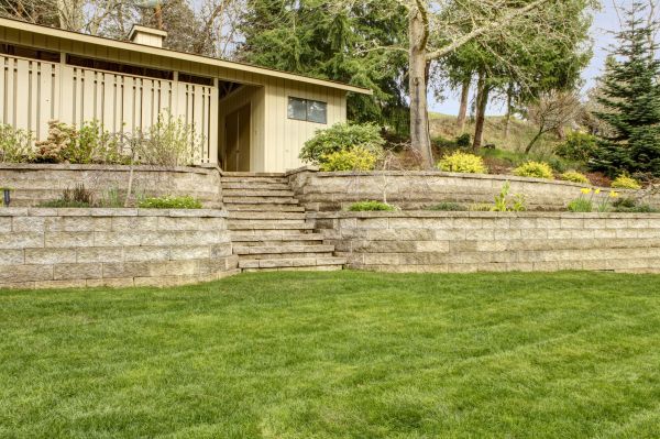 Cost of Retaining Wall Construction in Sioux Falls